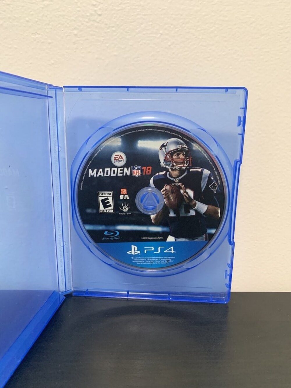 Madden NFL 18 - PS4 - Playstation 4 - Disc Only - Great Condition - Tom Brady